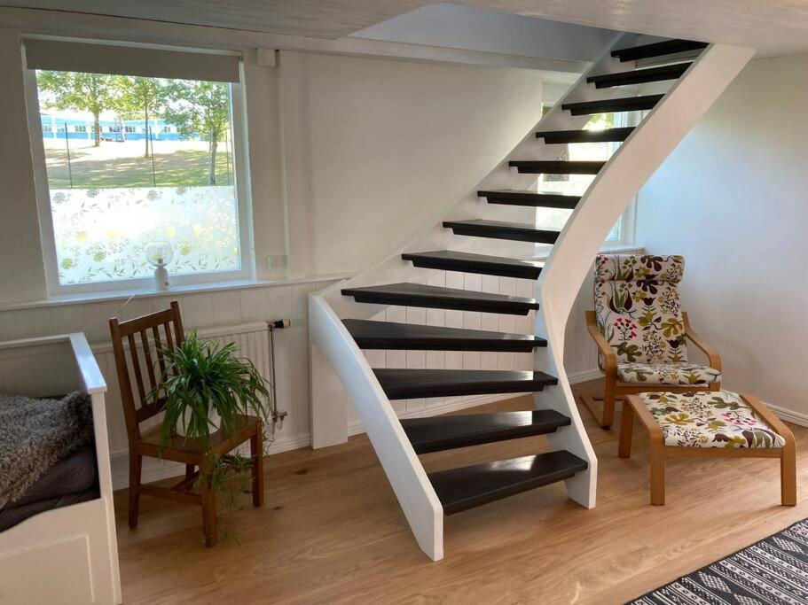 Fin Laegenhet Mitt Pa Bjaerehalvoen Apartamento Båstad Exterior foto